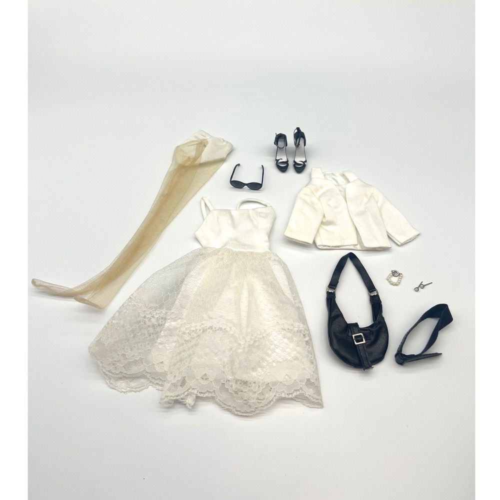 Tonner 16" Emilie "Press Conference" Outfit Only
